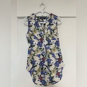 Hangar-29 Floral Sleeveless Blouse
